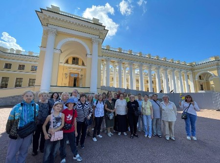 В царские опочивальни семьи Романовых
