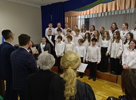  С надеждой в будущее