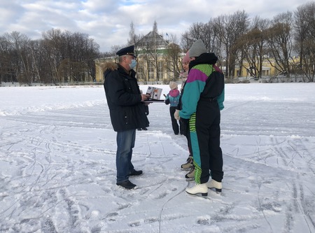 Работники Пожарно-спасательного отряда Центрального района продолжают мониторинг водных объектов