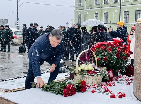 Великие приключения происходят от малых причин