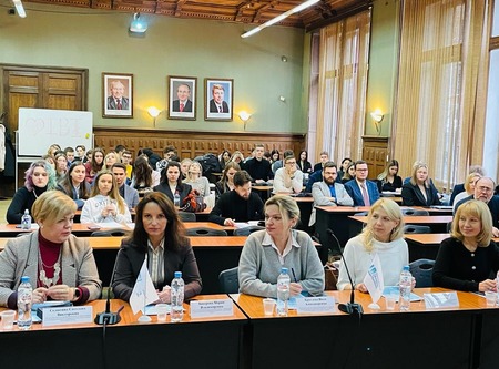 Мария Бисерова открыла IBI SYMPOSIUM 2022