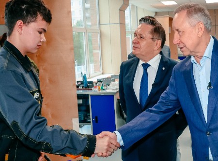 Александр Беглов: Центр инженерных компетенций – первый в Петербурге образовательный полигон нового типа