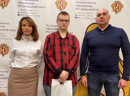 В Дворцовом округе напутствовали призывника